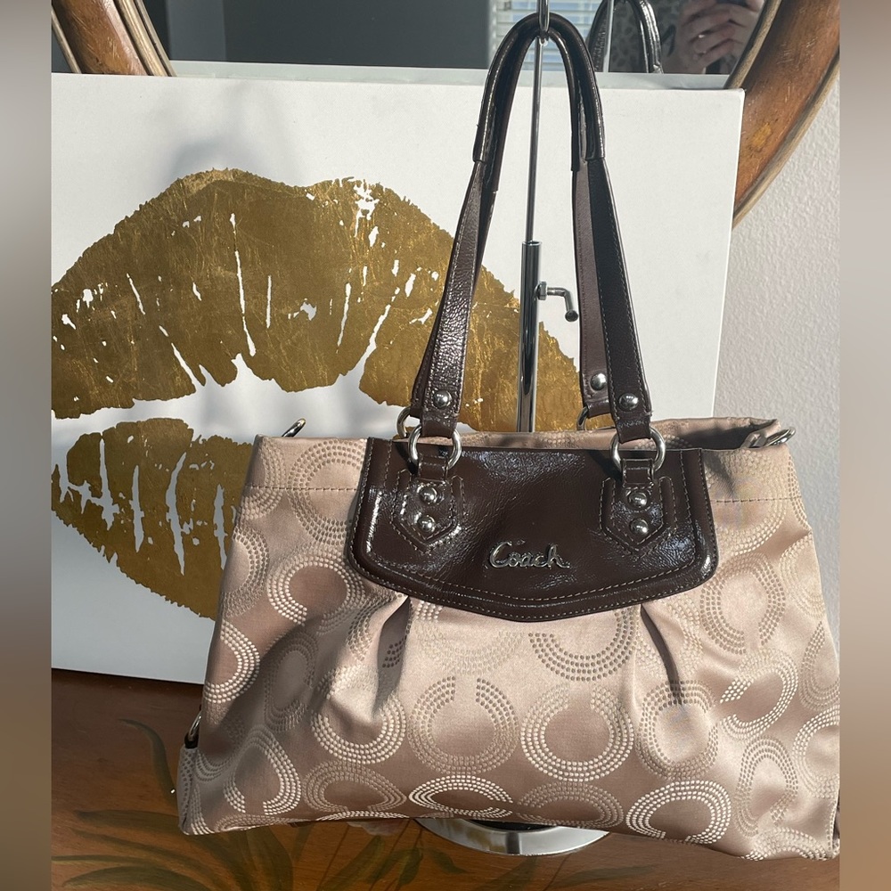 Coach Signature C Brown and Cream shoulder bag